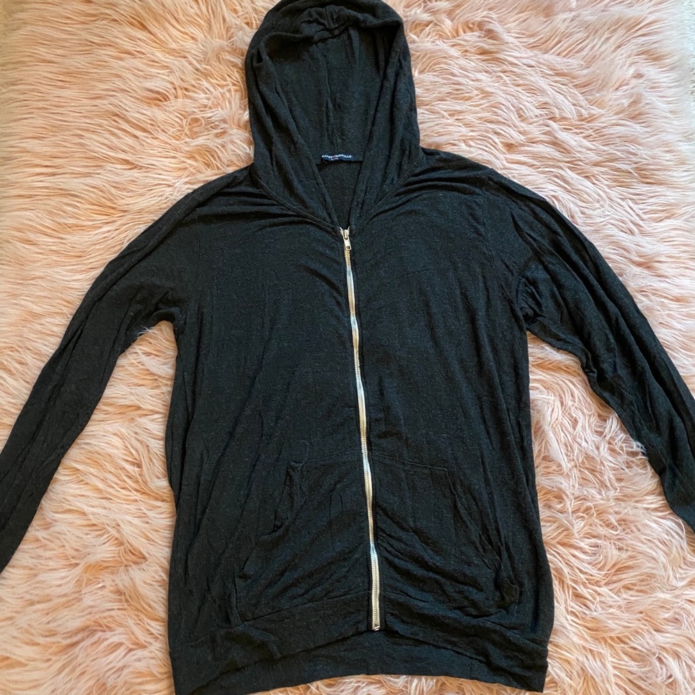 Brandy Melville zip up